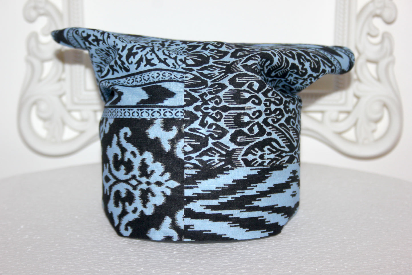 Damask head kerchief Blue & White cotton bandana headband