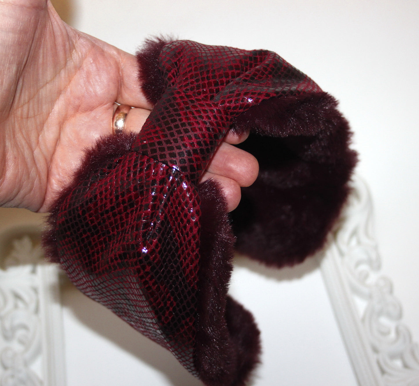 Dark Red snake print woman earmuffs faux suede/patent leather&faux fur fluffy ear muff