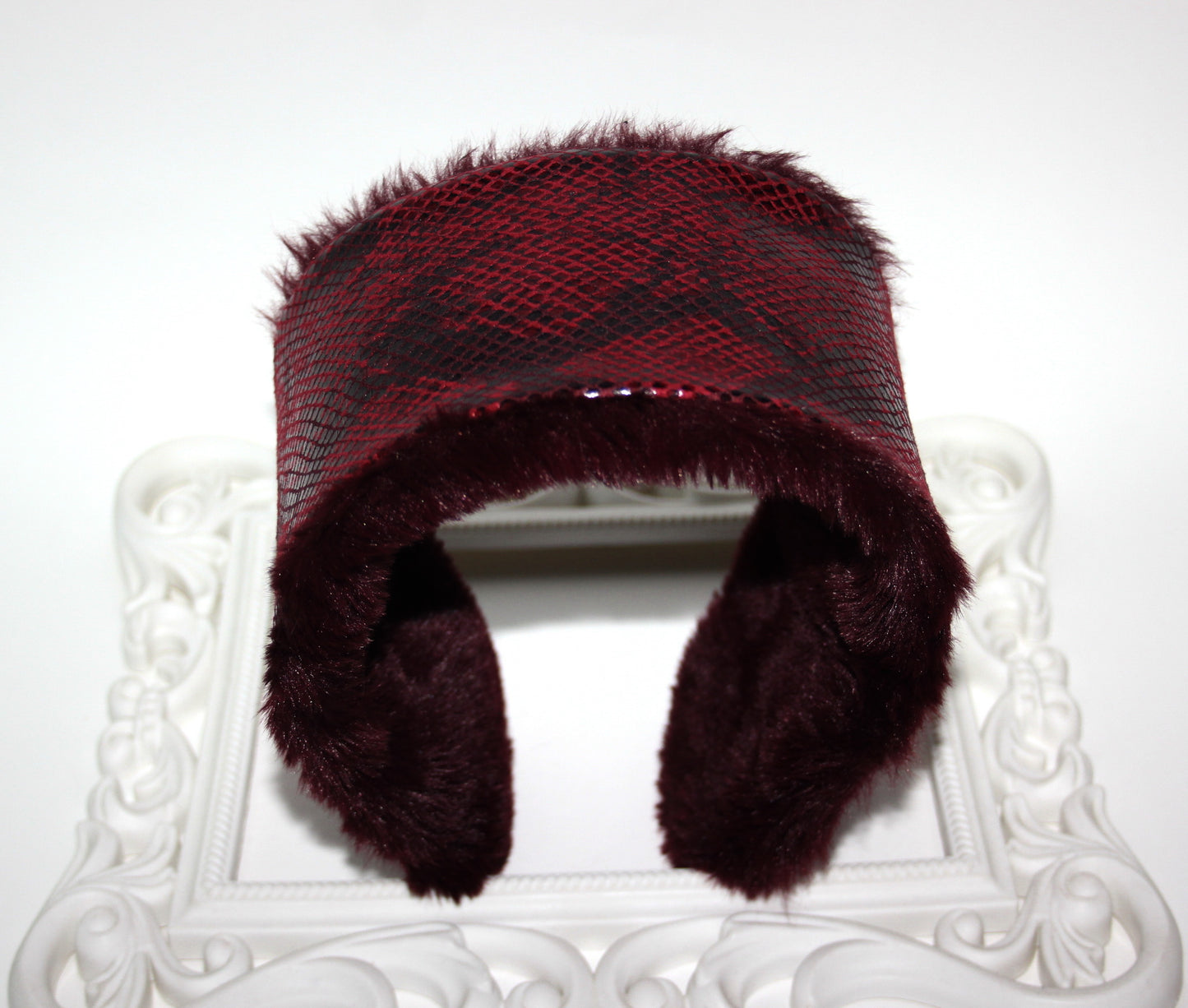 Luxury Dark Red Snake print warm earmuffs Stylish and warm ear cover