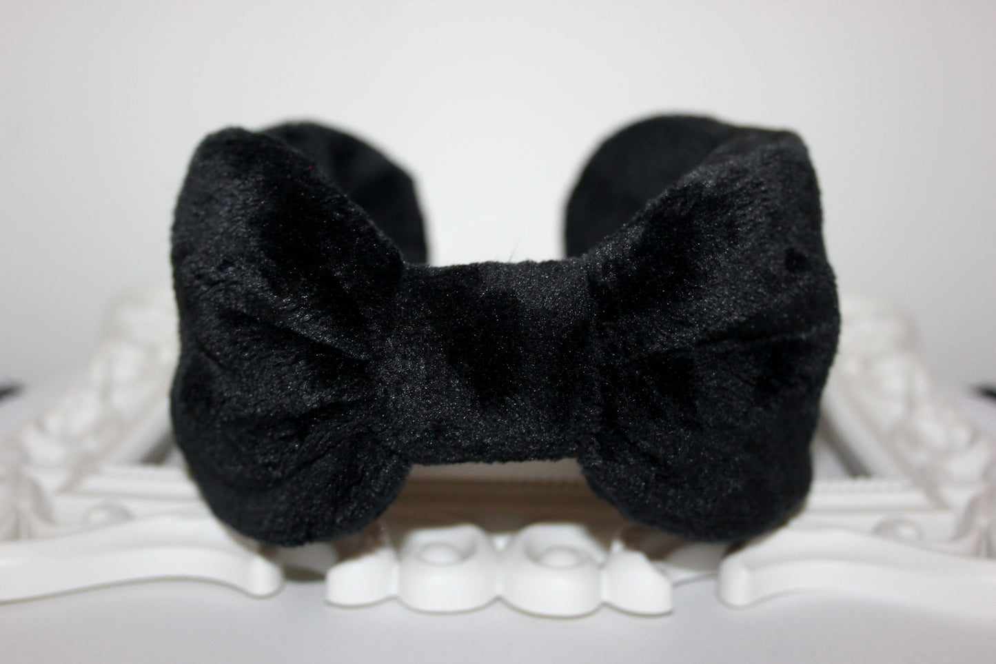 Thin fur earmuff Black faux fur ear warmer Women headband turban
