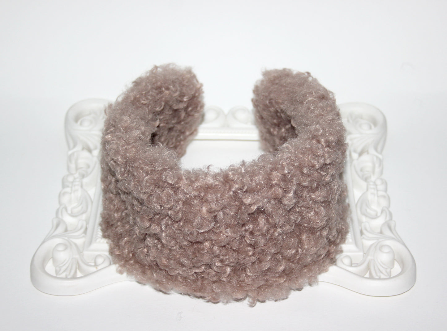 Beige curly earmuffs Rabbit faux fur headband turban Skiing headphones for women