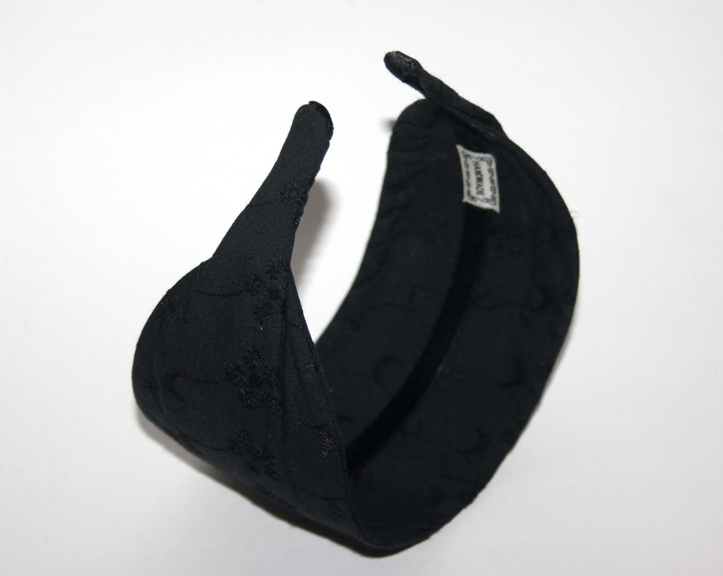 Black eyelet cotton flat headband with thin ends, plastic free... NEW