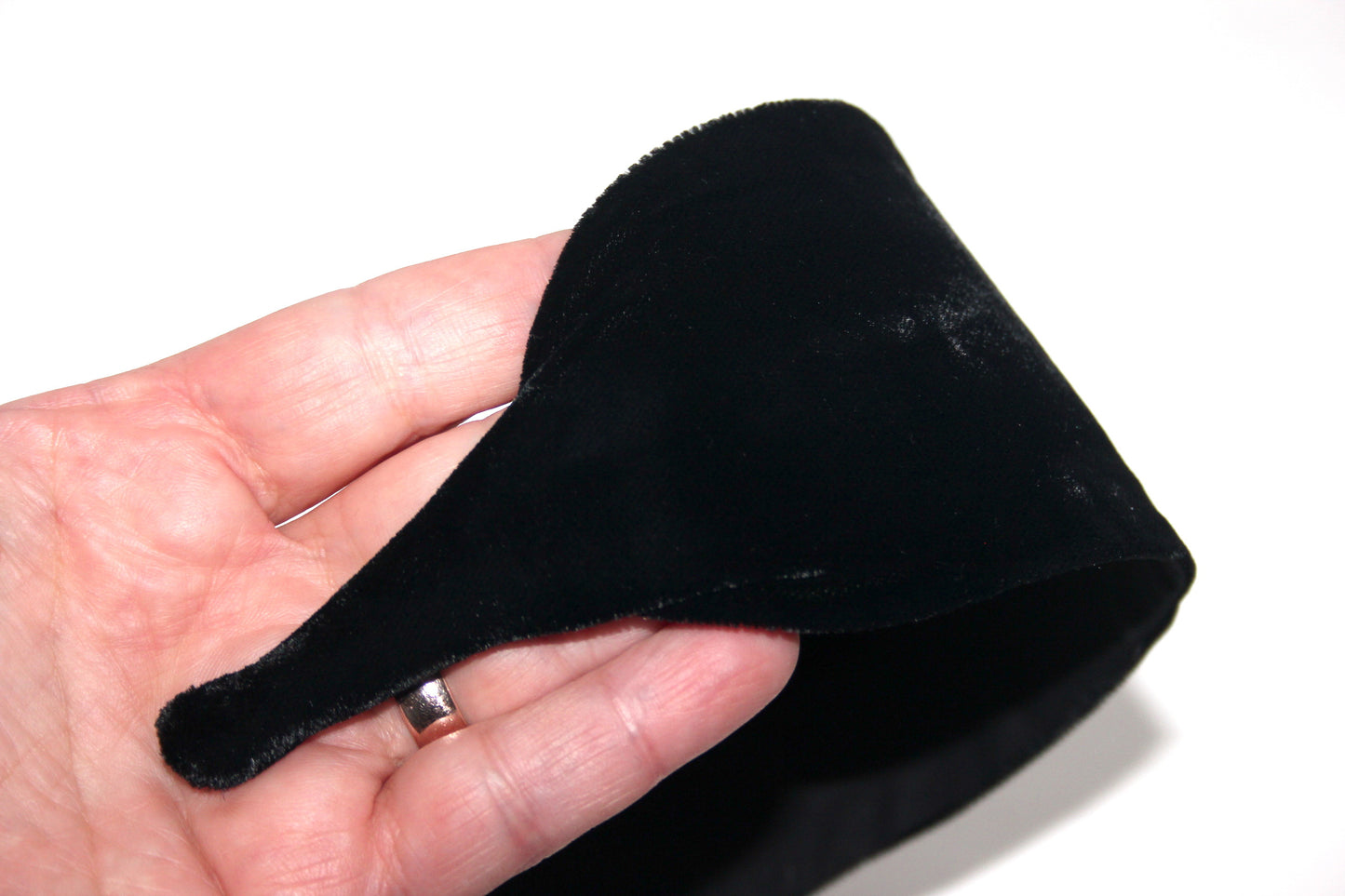 Silk velvet flat headband with thin ends, plastic free... NEW