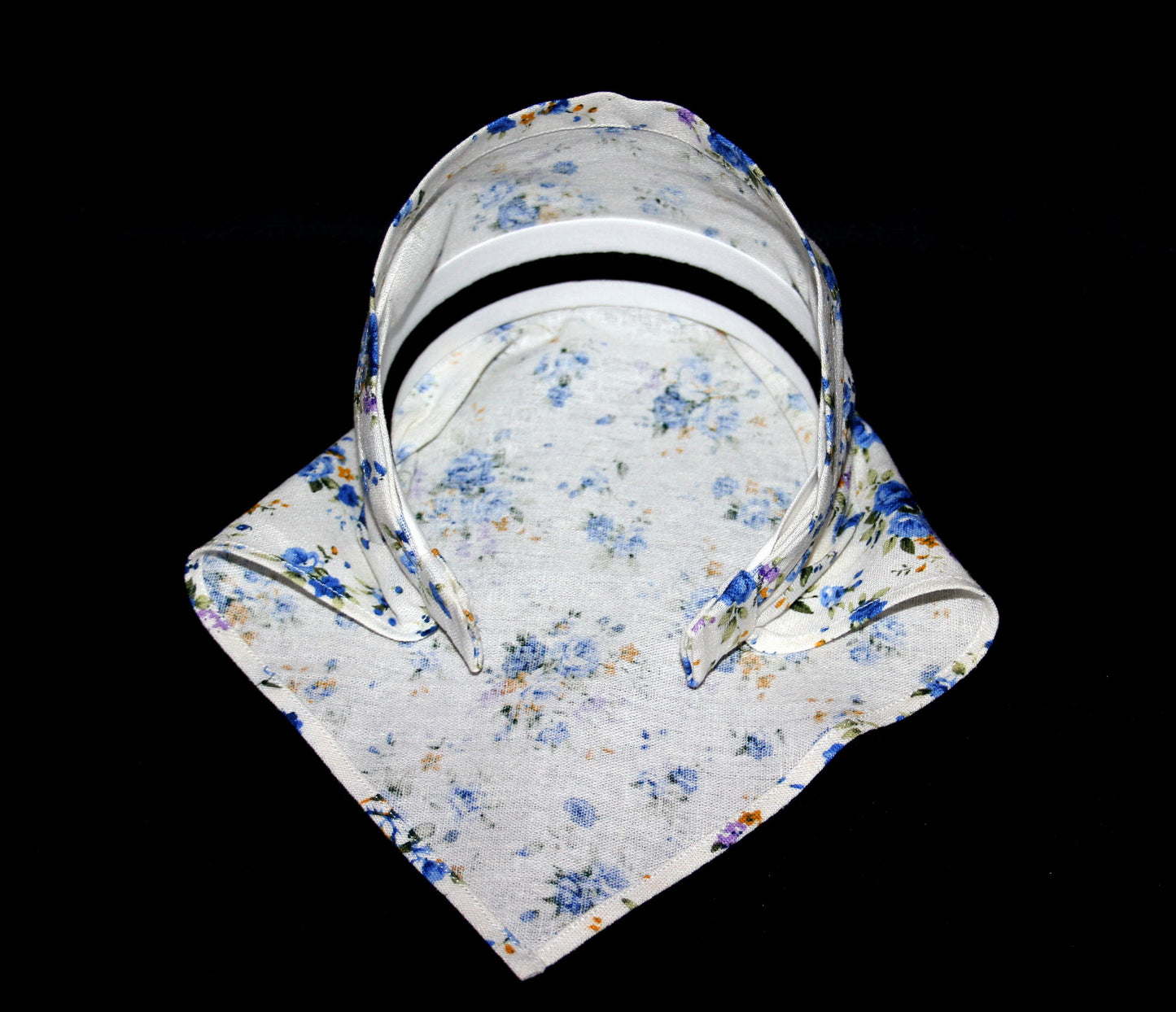 Triangle bandana headband Off White & Blue Rose linen head kerchief Retro summer bandana