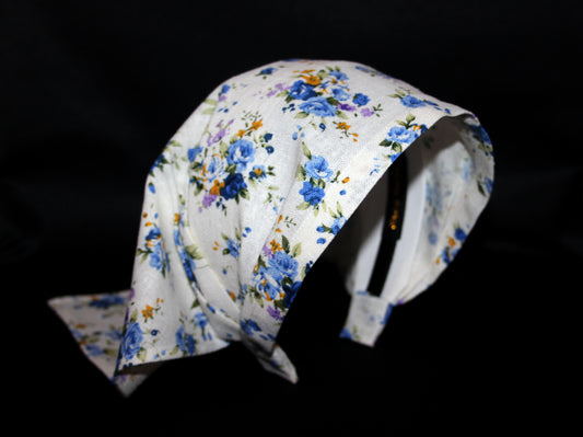 Triangle bandana headband Off White & Blue Rose linen head kerchief Retro summer bandana