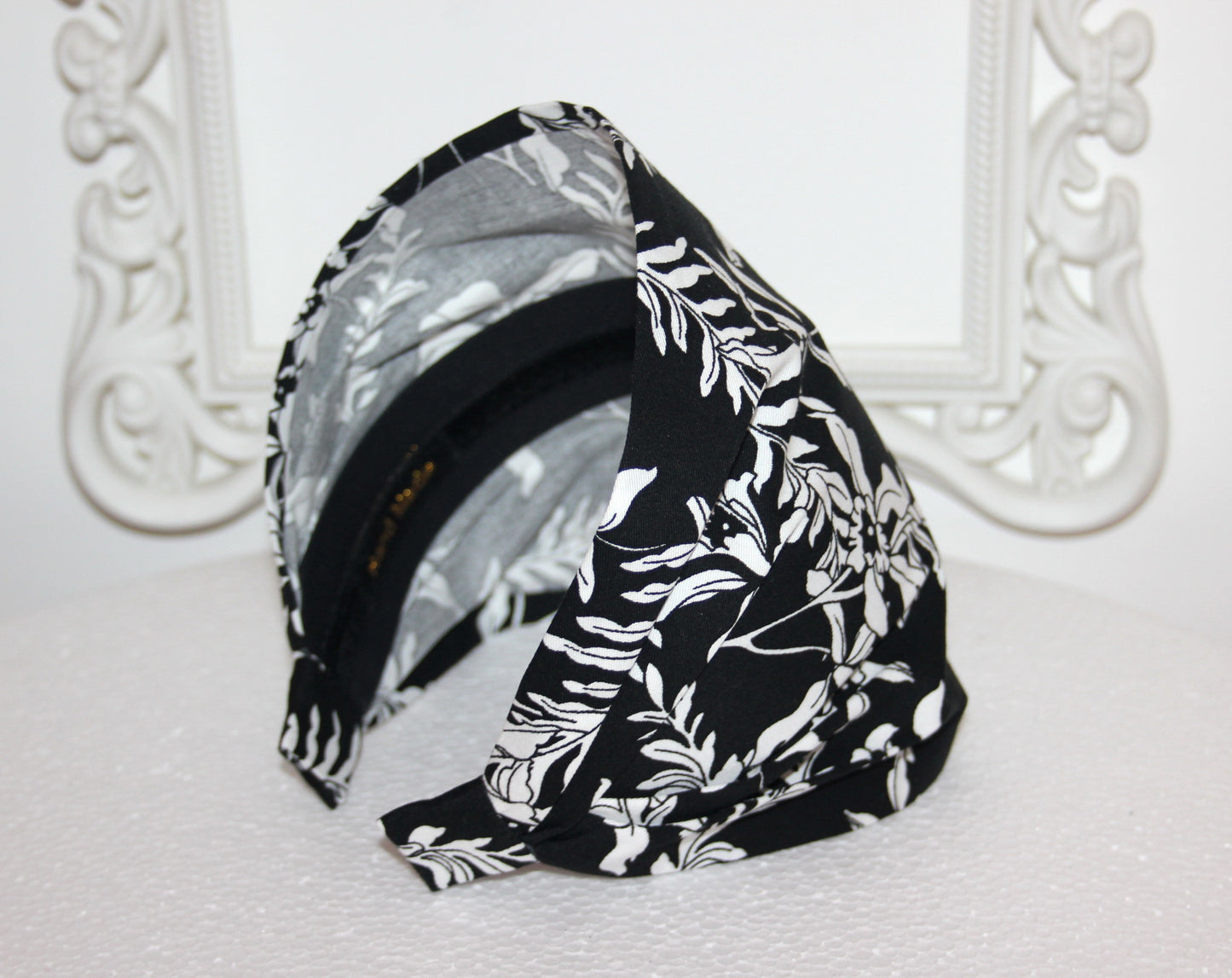 Black & White headband bandana Cotton hippie head scarf, wide head covering, Structured bandana