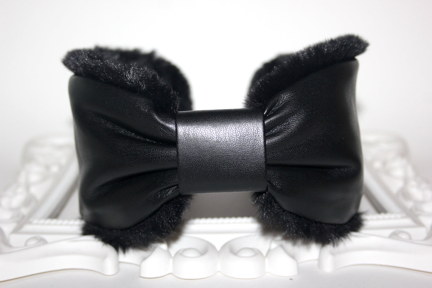 Black woman earmuffs faux leather&faux fur fluffy ear muffs