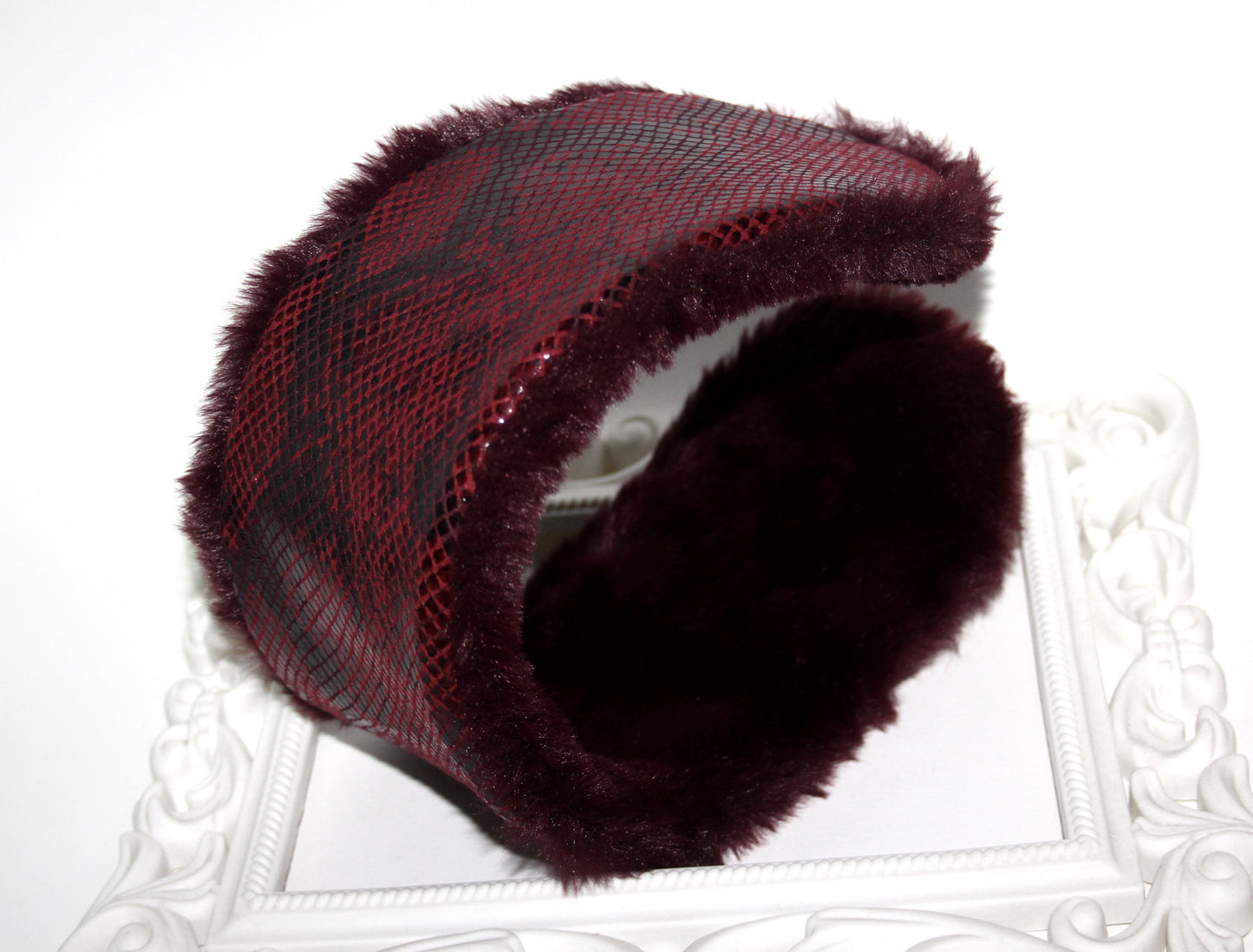 Luxury Dark Red Snake print warm earmuffs Stylish and warm ear cover