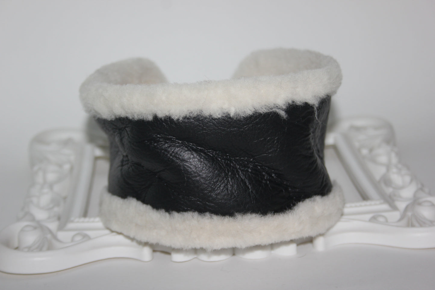 Real fur earmuff Black & Ivory lambskin leather headband Skiing headphones Running ear warmers for women