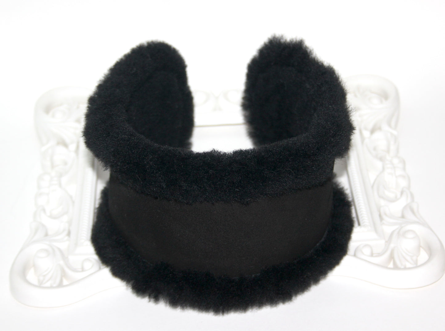 Real fur earmuff Black sheepskin suede headband Skiing headphones Running ear warmers for women