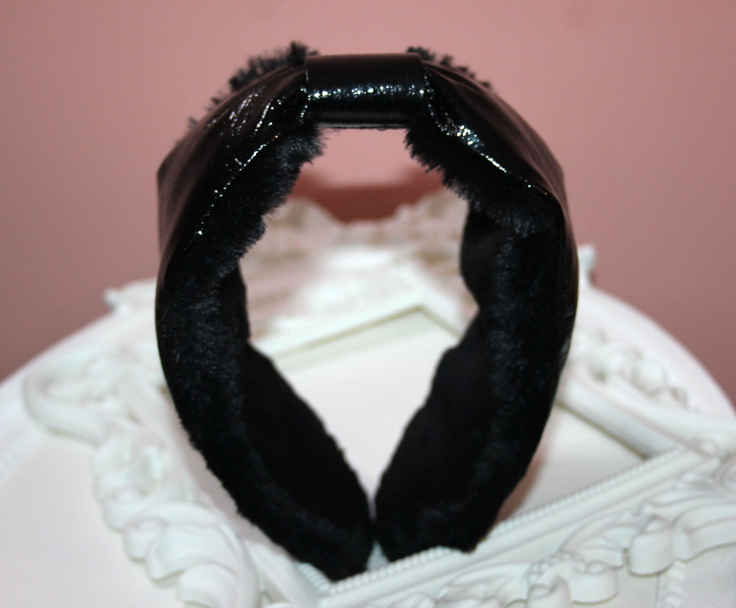 Black woman earmuffs patent leather Faux fur fluffy ear muffs skiing headphones