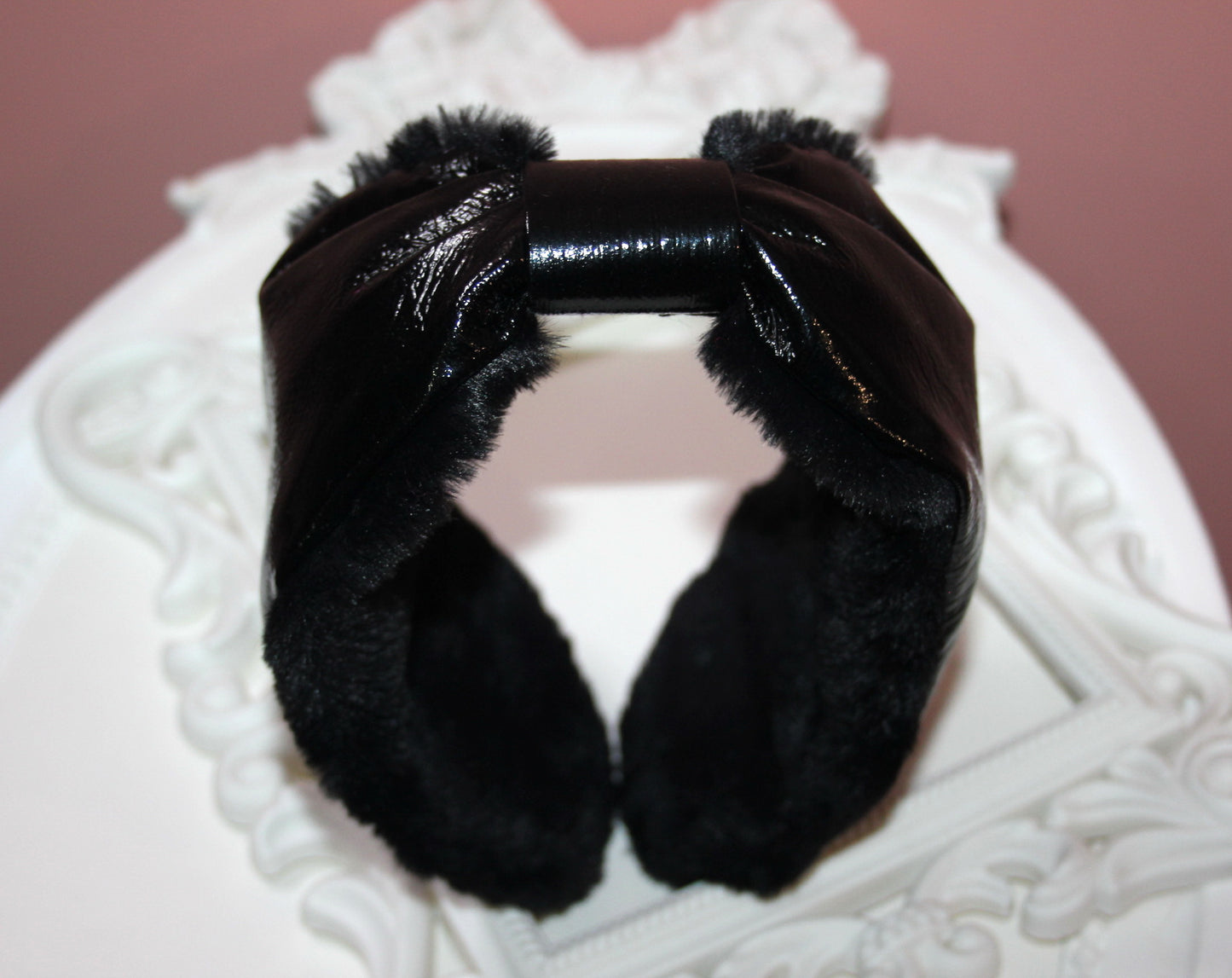 Black woman earmuffs patent leather Faux fur fluffy ear muffs skiing headphones