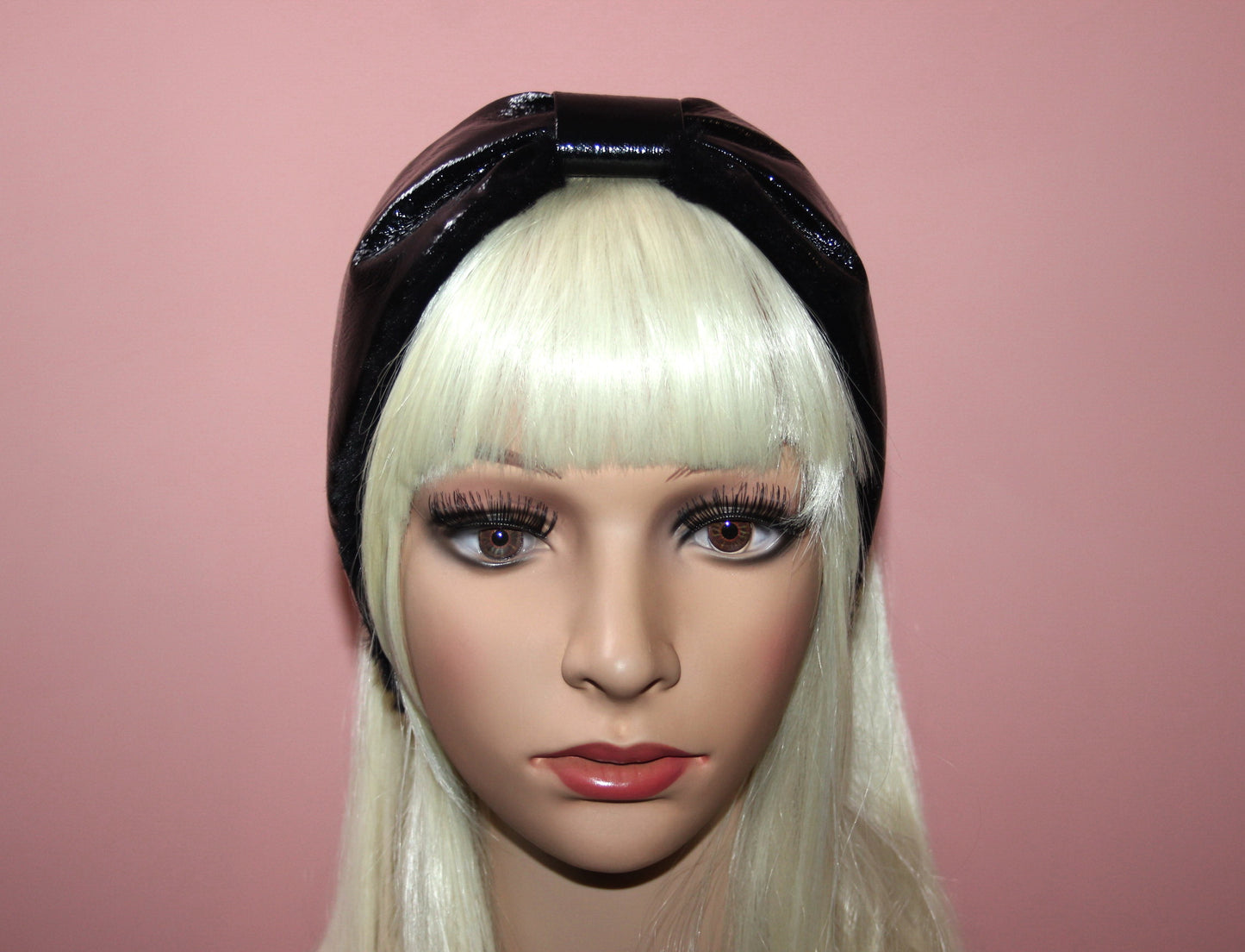 Black woman earmuffs patent leather Faux fur fluffy ear muffs skiing headphones