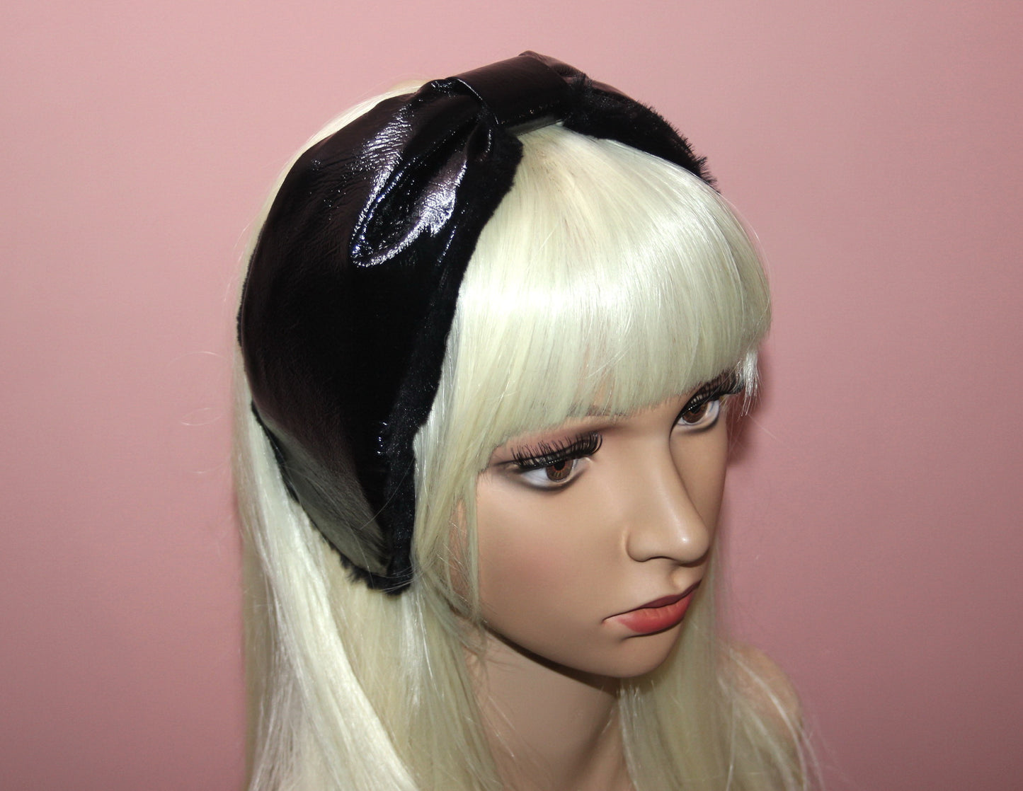 Black woman earmuffs patent leather Faux fur fluffy ear muffs skiing headphones